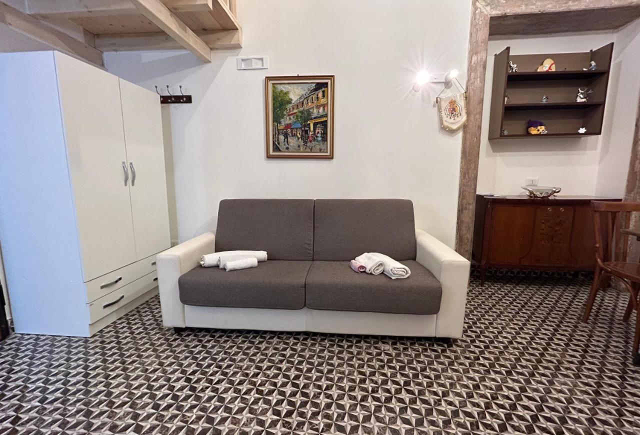 Tribunali Apartments Nápoly Kültér fotó